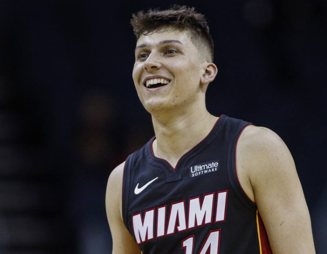 同时展现更 同时展现更