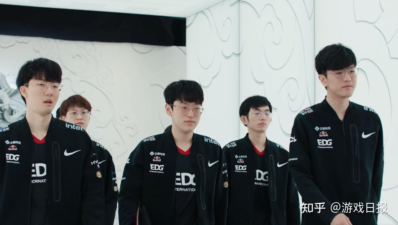 英超第14輪水晶宮0-7利物浦 南野拓實打進英超首球馬內傳射建功.