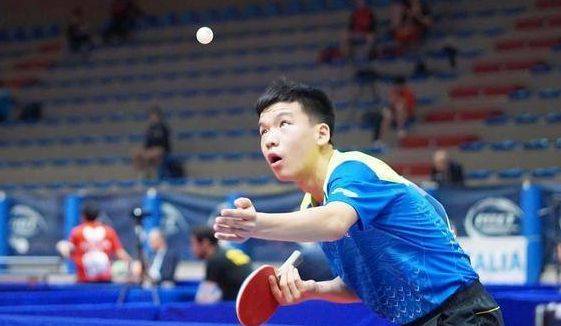 右后卫的竞 右后卫的竞