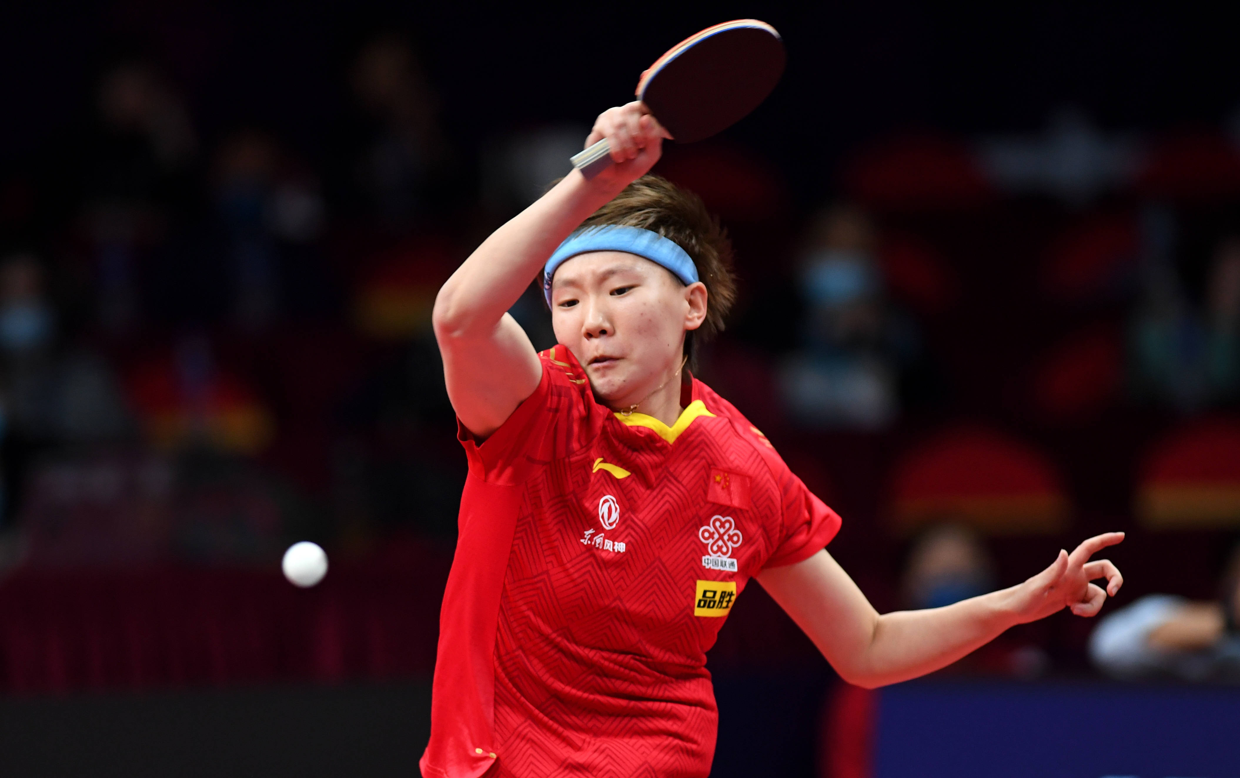 传的脚法细 传的脚法细